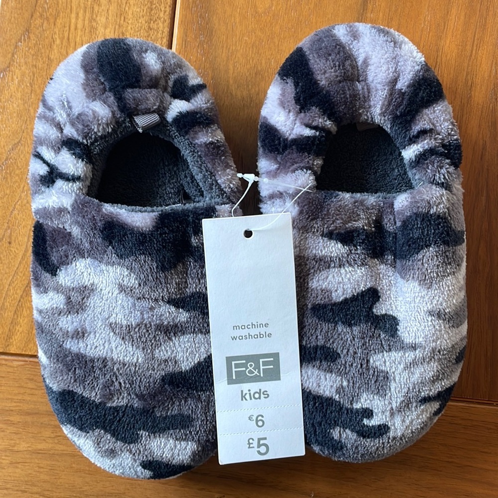 Super soft kids slippers